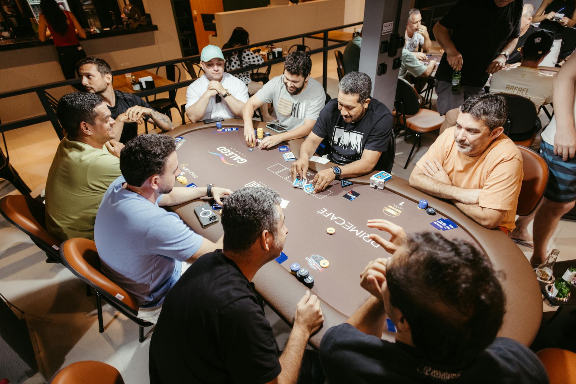 Live blackjack minh bạch hơn hay không còn phụ thuộc vào góc quay, luật bàn và nhà cung cấp.